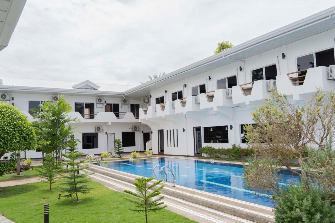 Adela Resort Panglao Exterior foto