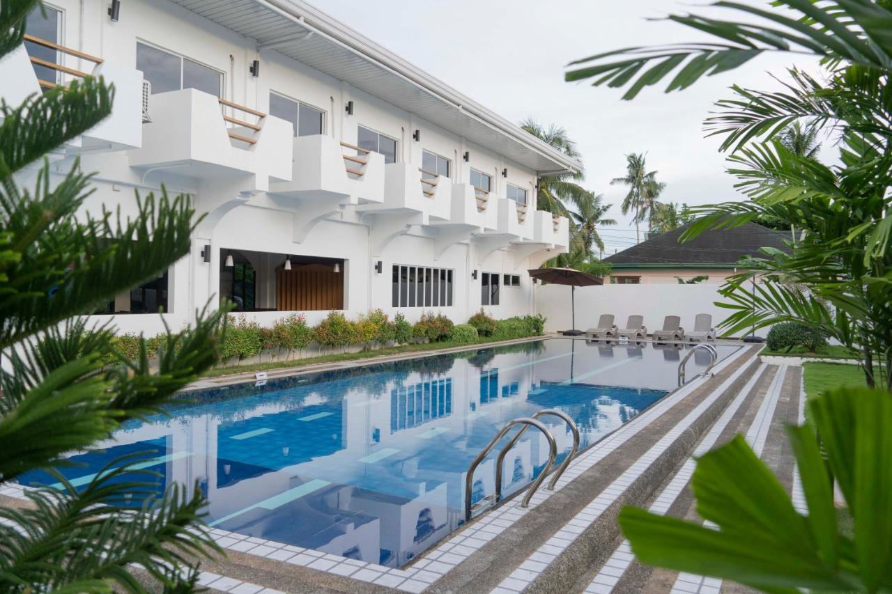 Adela Resort Panglao Exterior foto